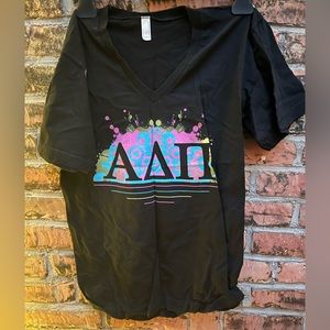 ADPi tshirt size small
